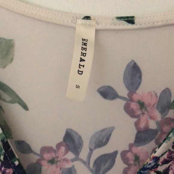 NWOT Emerald floral dress size small - Picture 4 of 6
